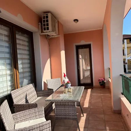 La Petite Maison * Монастир